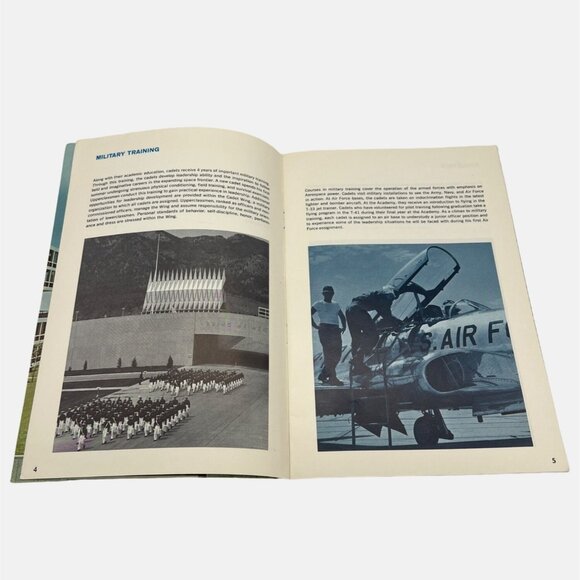 1969 Gateway to Aerospace The United States Air Force Academy Recruiting Booklet - Picture 5 of 6